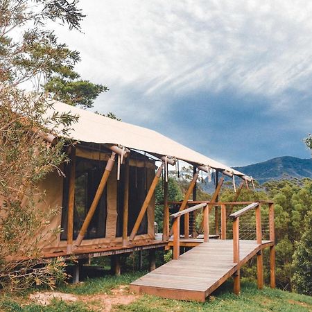 מאונט בורל Silk Pavilions Glamping מראה חיצוני תמונה