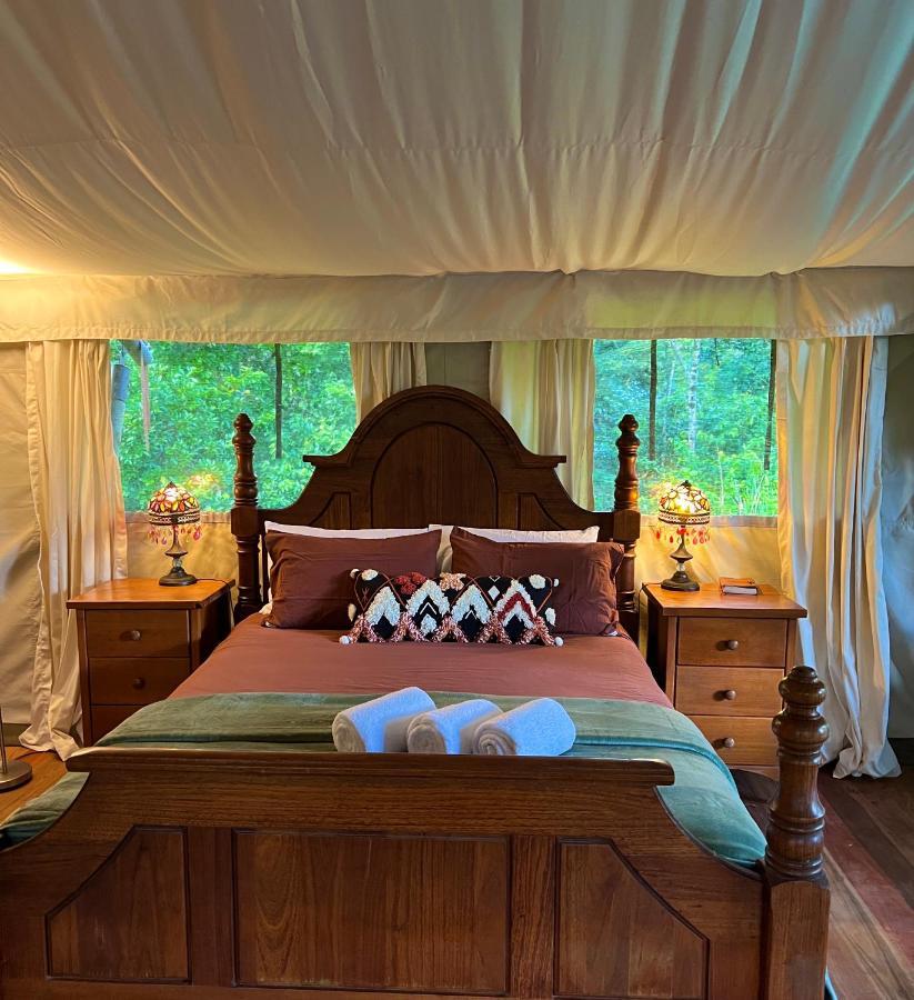 מאונט בורל Silk Pavilions Glamping מראה חיצוני תמונה